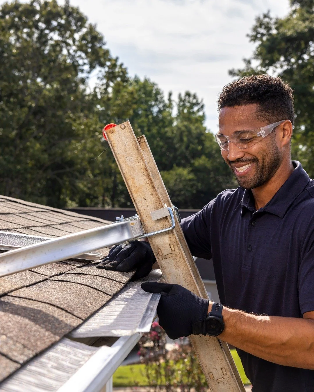 vecteezy_rain-gutter-system-for-the-roof-of-the-house_6898457_11zon